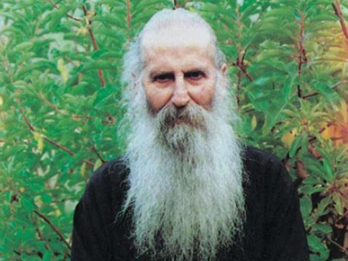 Άγιος Ιάκωβος Τσαλίκης: Να προσευχόμαστε όσο μπορούμε