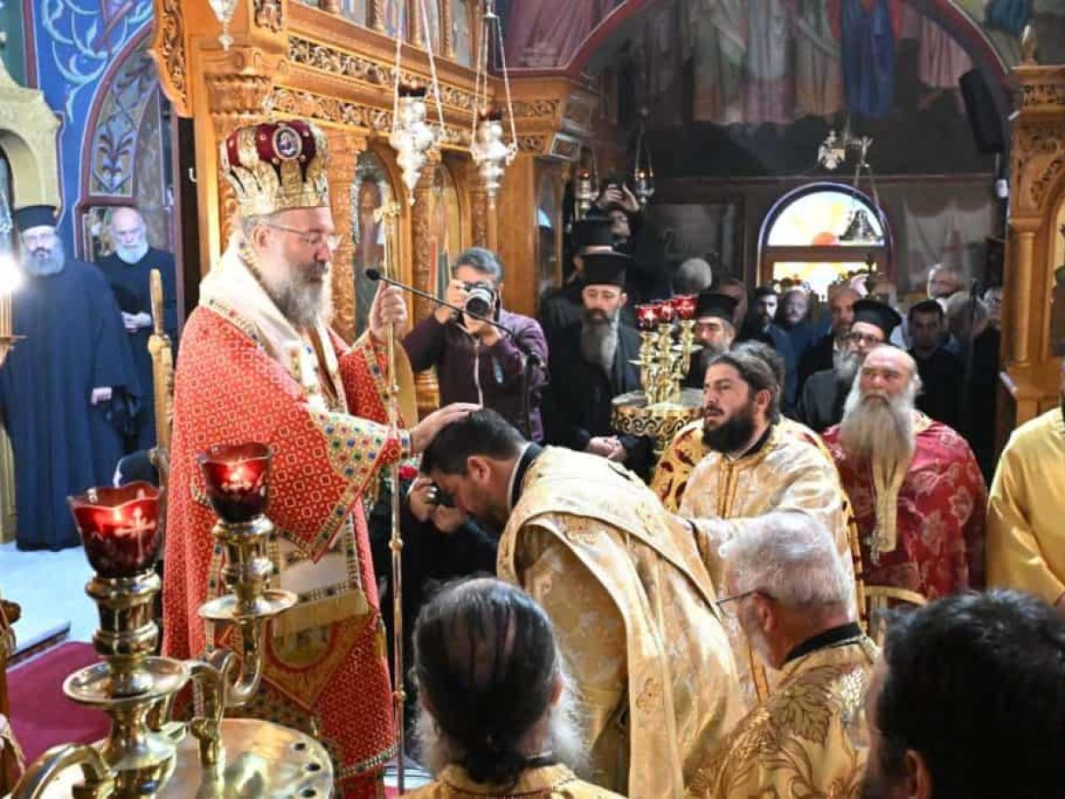 Χειροτονία Πρεσβυτέρου στη Μητρόπολη Ρεθύμνης και Αυλοποτάμου