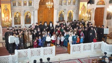 Χριστουγεννιάτικη Εκδήλωση από το Γραφείο Νεότητος της Ιεράς Μητροπόλεως Πειραιώς.