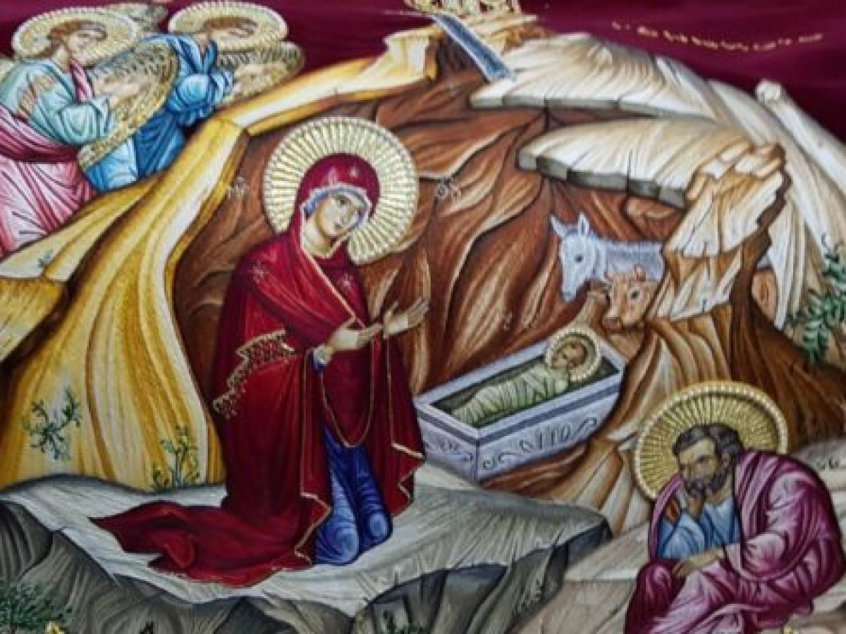 Δύο Θείες Λειτουργίες για τα Χριστούγεννα στον Ι. Ν. Ζωοδόχου Πηγής Λαρίσης.