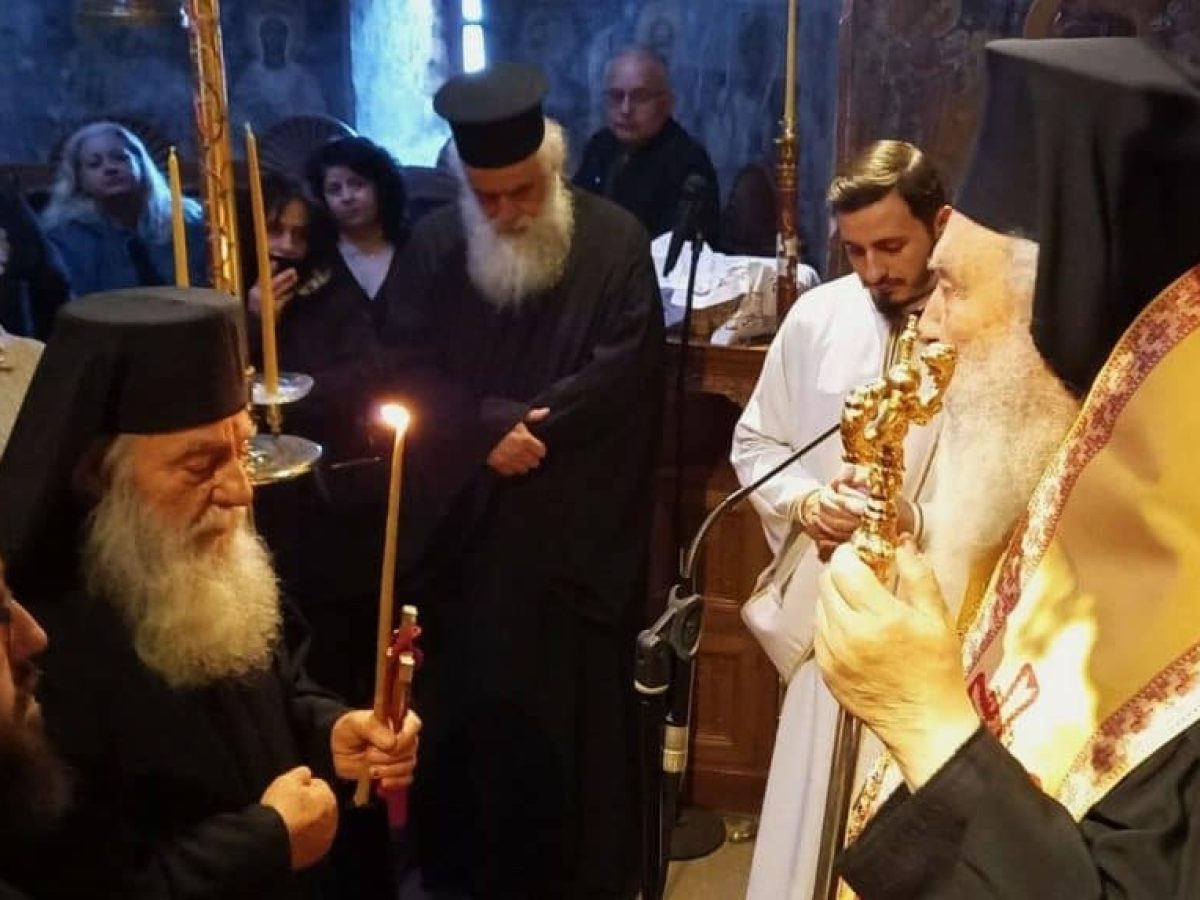 Κουρά αρχάριου ρασοφόρου στην Ιερά Μονή Γόλας