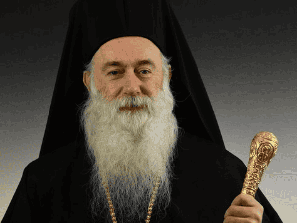 Μητροπολίτης Κορίνθου: «Χριστός γεννάται – και όλα είναι πια δυνατά!»