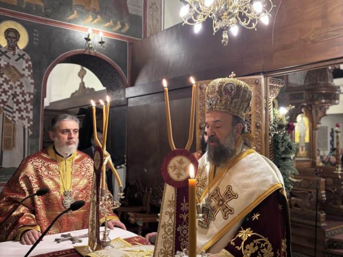 Μητροπολίτης Θήρας: Να αφεθούμε πλήρως και αδιακρίτως στην αγάπη και το έλεος του Γεννηθέντος Παιδίου
