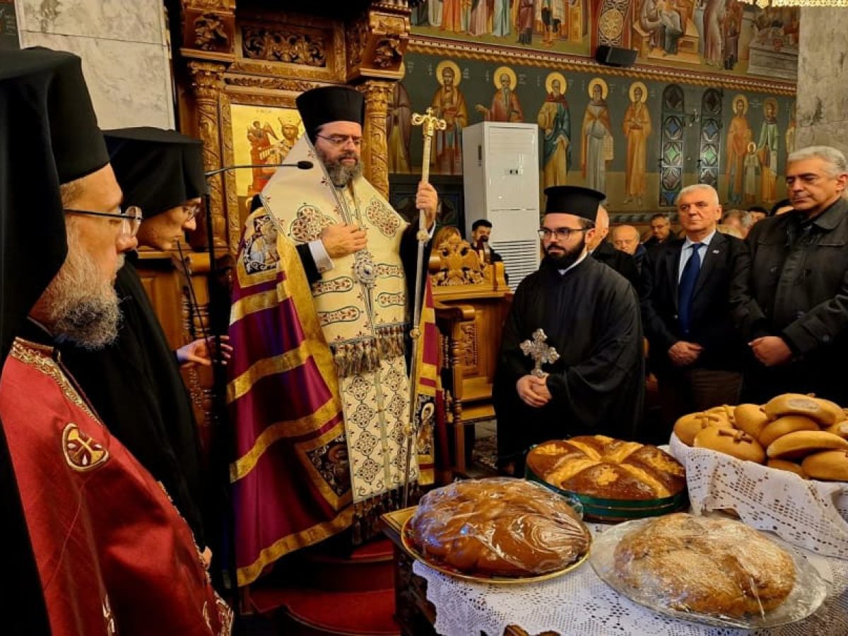 Ο Εσπερινός των Χριστουγέννων στη Μητρόπολη Μαρωνείας