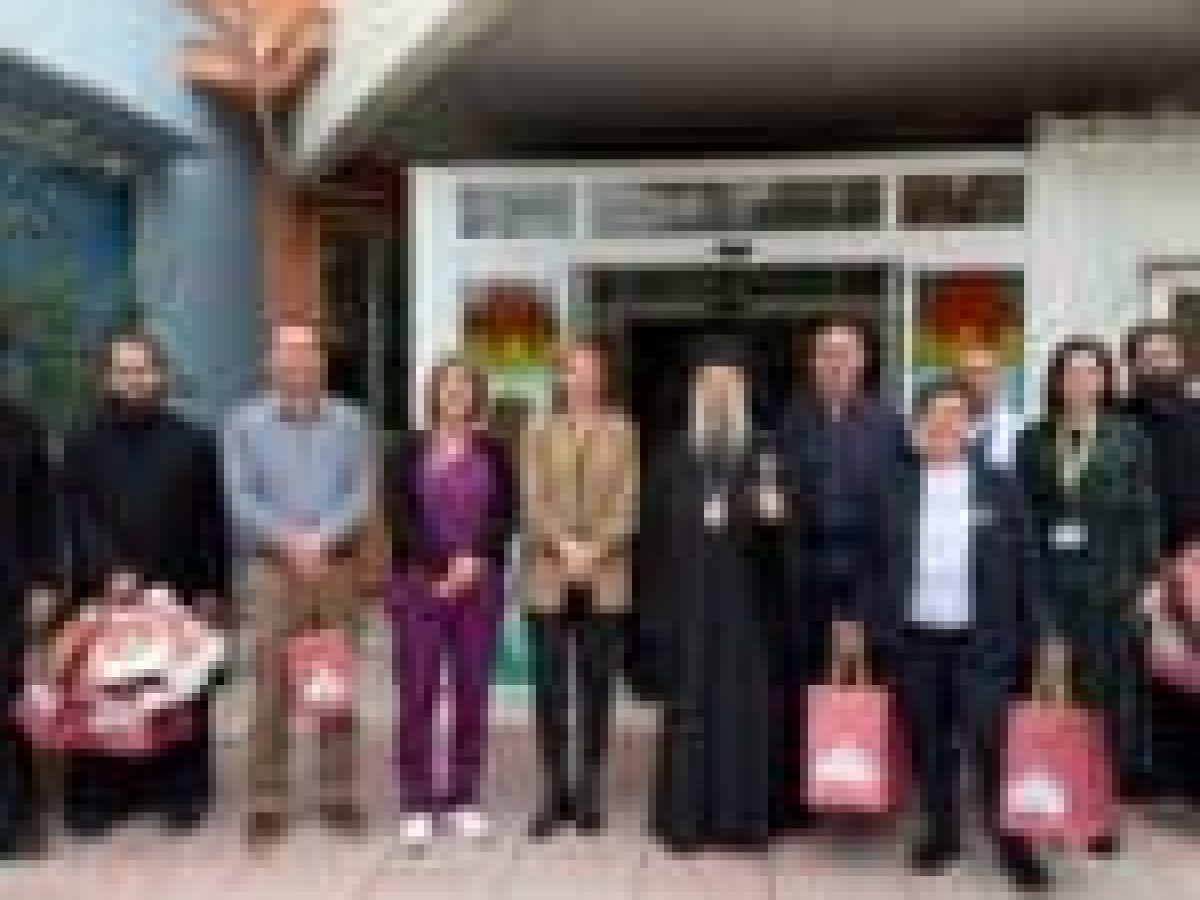 Ο ΜΗΤΡΟΠΟΛΙΤΗΣ ΠΑΤΡΩΝ ΣΤΑ ΙΔΡΥΜΑΤΑ ΤΗΣ ΠΟΛΕΩΣ