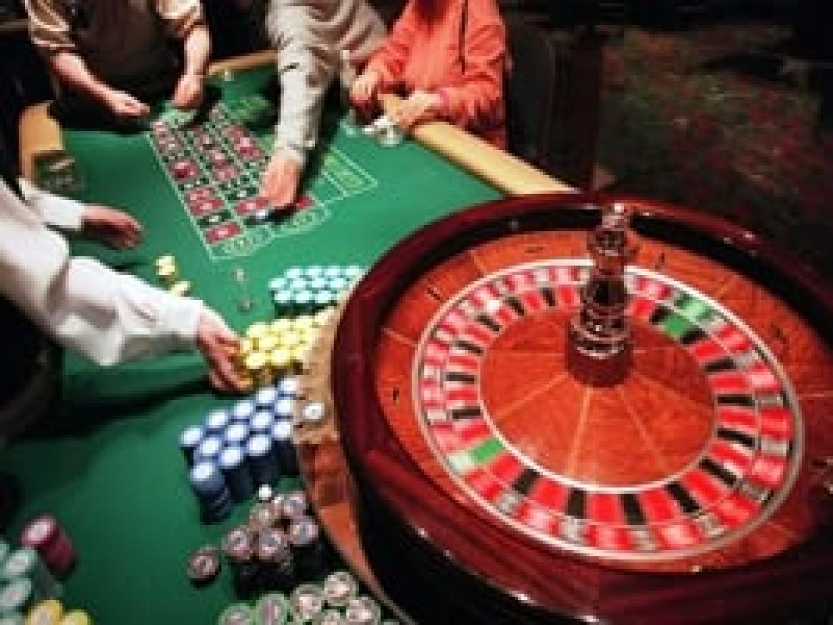 ΤΥΧΗ Ή ΘΕΙΑ ΠΡΟΝΟΙΑ; (Αναφορά στην μανία των τυχερών παιγνίων κατά την περίοδο των Εορτών του Αγίου Δωδεκαημέρου)