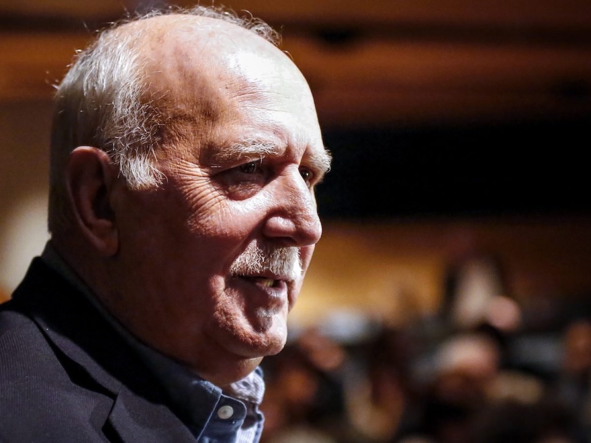 Έφυγε από τη ζωή ο δημοσιογράφος Γιώργος Παπαδάκης