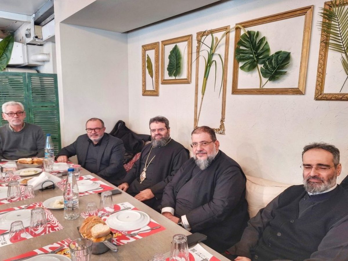 Γεύμα στους εργαζόμενους στον τομέα καθαριότητας του Δήμου Κομοτηνής από την Μητρόπολη Μαρωνείας