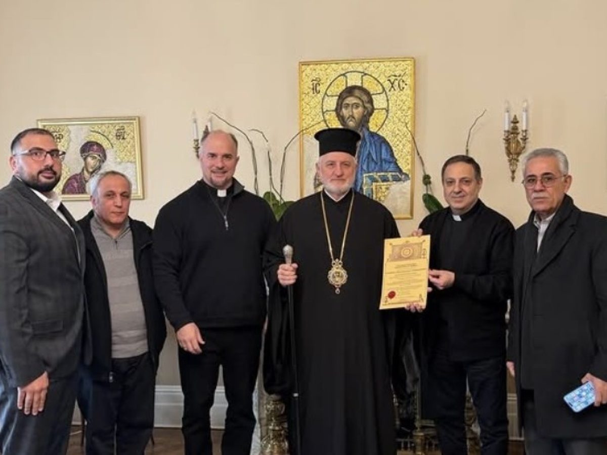 Καταστατικός Χάρτης και Πιστοποιητικό Θυρανοιξίων από τον Ελπιδοφόρο για τον Ναό Αγίου Γεωργίου