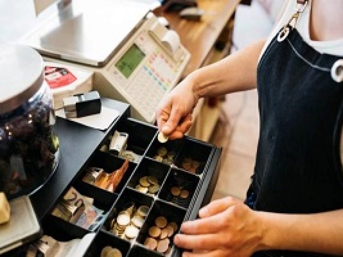 Σούπερ μάρκετ καθυστερεί επίτηδες τα ταμεία: Ο λόγος είναι απλά υπέροχος!