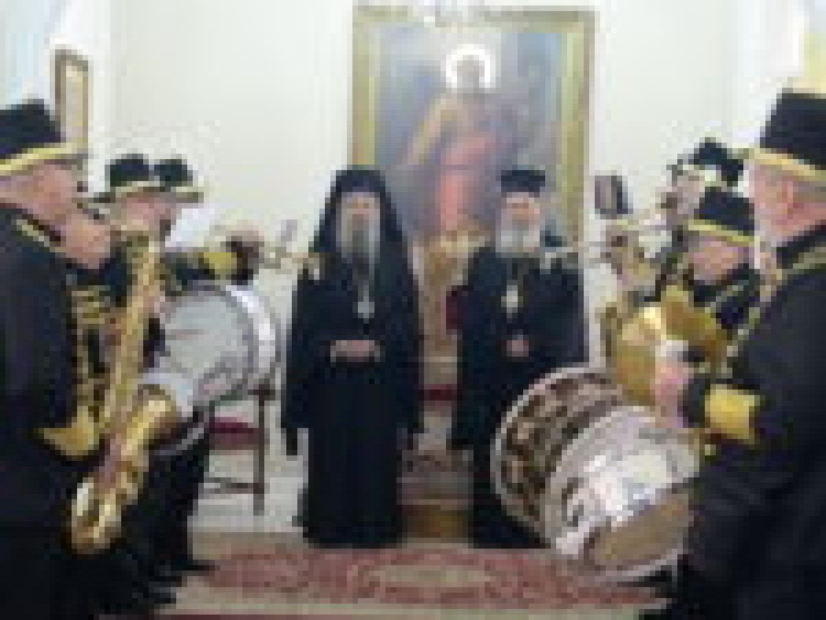 Τα Κάλαντα της Πρωτοχρονιάς στον Μητροπολίτη Πατρών