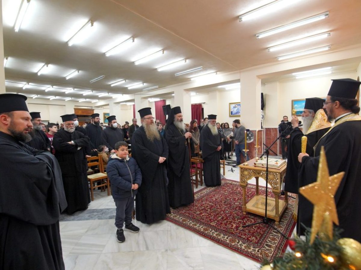 Τη Βασιλόπιτα του Γραφείου Νεότητος της τοπικής μας Εκκλησίας ευλόγησε ο Σεβ. Μητροπολίτης Πειραιώς κ. Σεραφείμ.