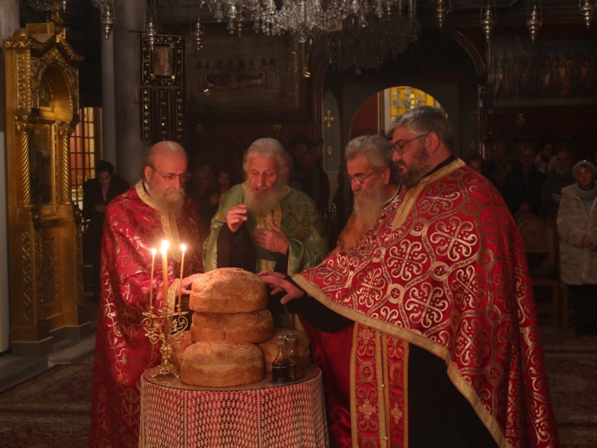 Αγρυπνία επί τη ιερά μνήμη του Αγίου Αντωνίου στον Μητροπολιτικό Ναό της Μεταμορφώσεως Ερμουπόλεως