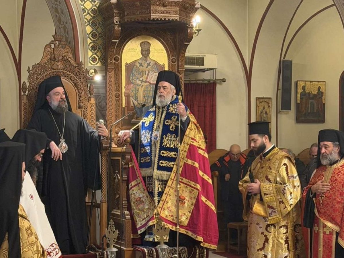 Εσπερινός από Λεοντοπόλεως και Θήρας στον Μητροπολιτικό Ναό Υπαπαντής Σαντορίνης