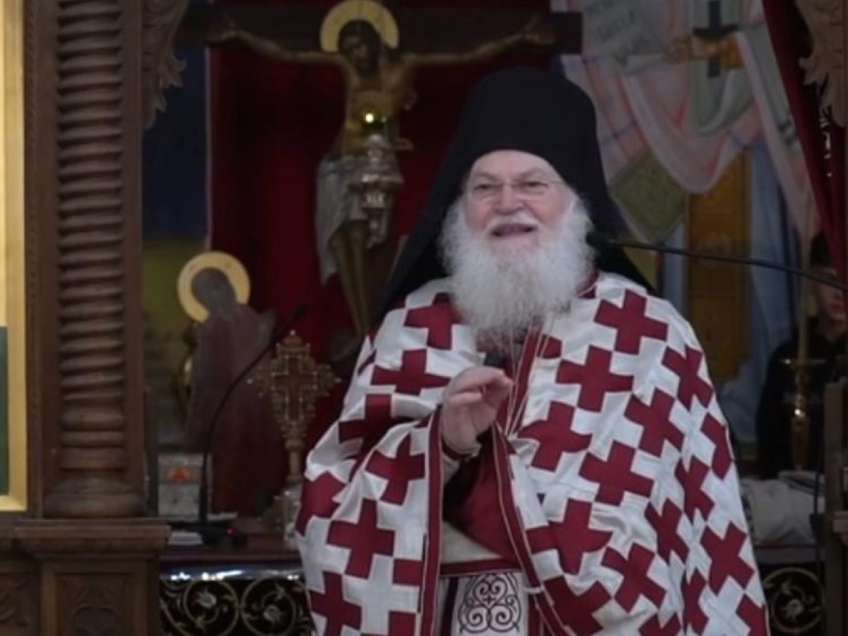 Γέροντας Εφραίμ: Να αναπνέουμε το οξυγόνο που είναι η Εκκλησία