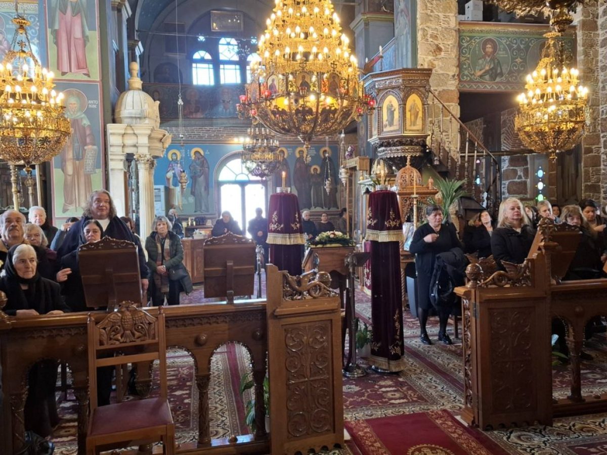 Η Εορτή των Τριών Σπετσιωτών Νεομαρτύρων Σταματίου Νικολάου και Ιωάννου στον Ιερό Ναό Κοιμήσεως της Θεοτόκου Βασιλικού Χαλκίδος