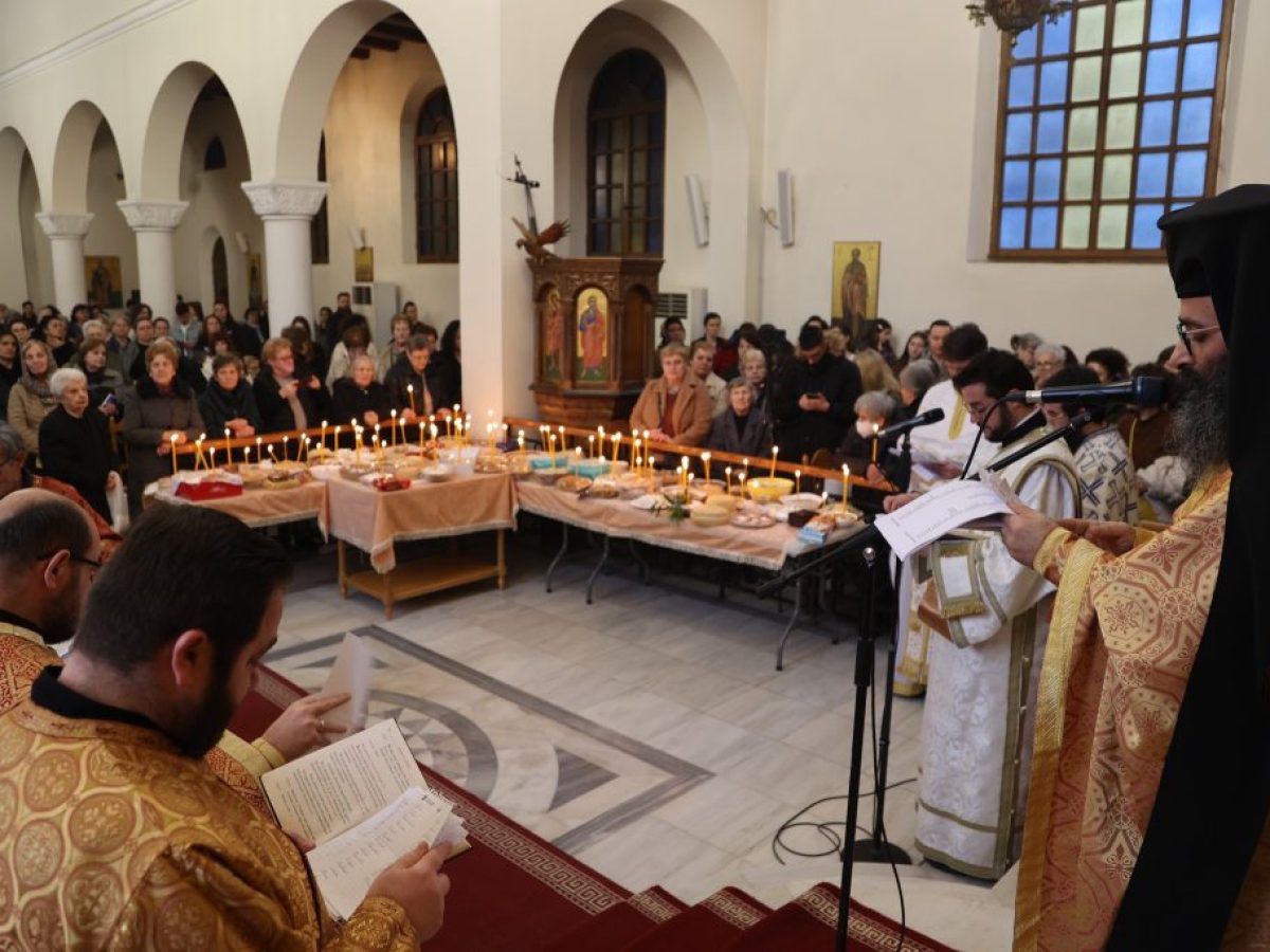 Με πολλούς πιστούς στους ναούς το Ψυχοσάββατο στην Αλβανία
