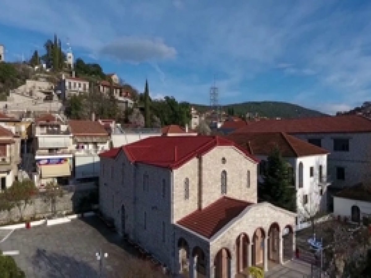 Ο δήμος Θέρμου δίνει επίδομα €3.000 για το πρώτο παιδί και €15.000 για το έκτο