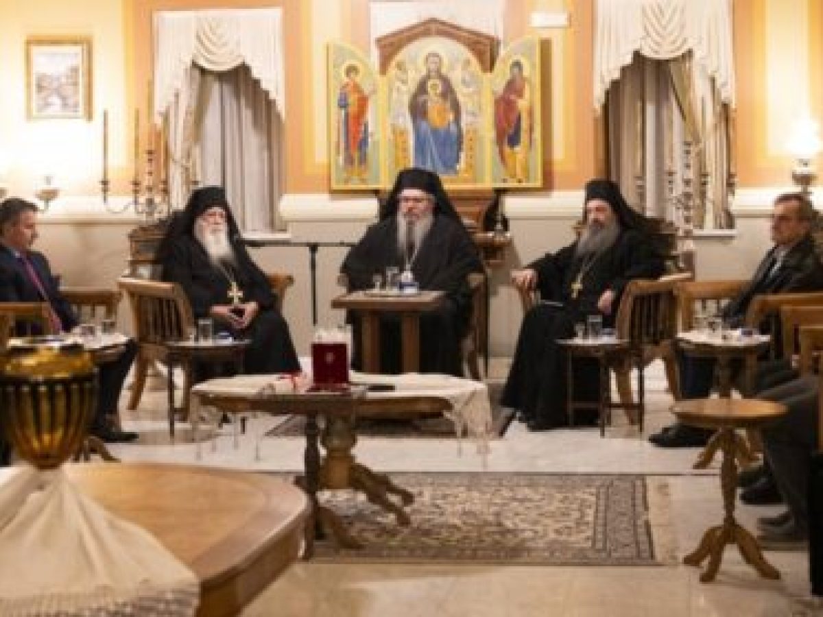 Στην Ι. Μ. Ξενοφώντος για την εορτή της Υπαπαντής ο Σεβασμιώτατος.