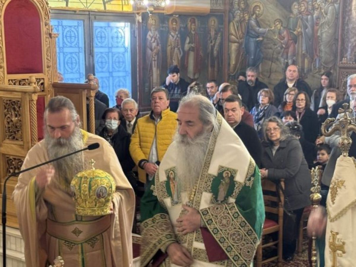 Η Κυριακή της Σταυροπροσκυνήσεως στην Ιερά Μητρόπολη Πειραιώς