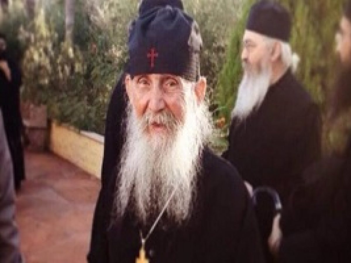 Είδα τον Χριστό πάνω στο Σταυρό – Γέροντας Εφραίμ Αριζόνας
