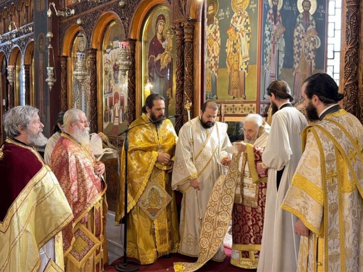 Εις Πρεσβύτερον Χειροτονία Διακόνου από τον Μητροπολίτη Εδέσσης