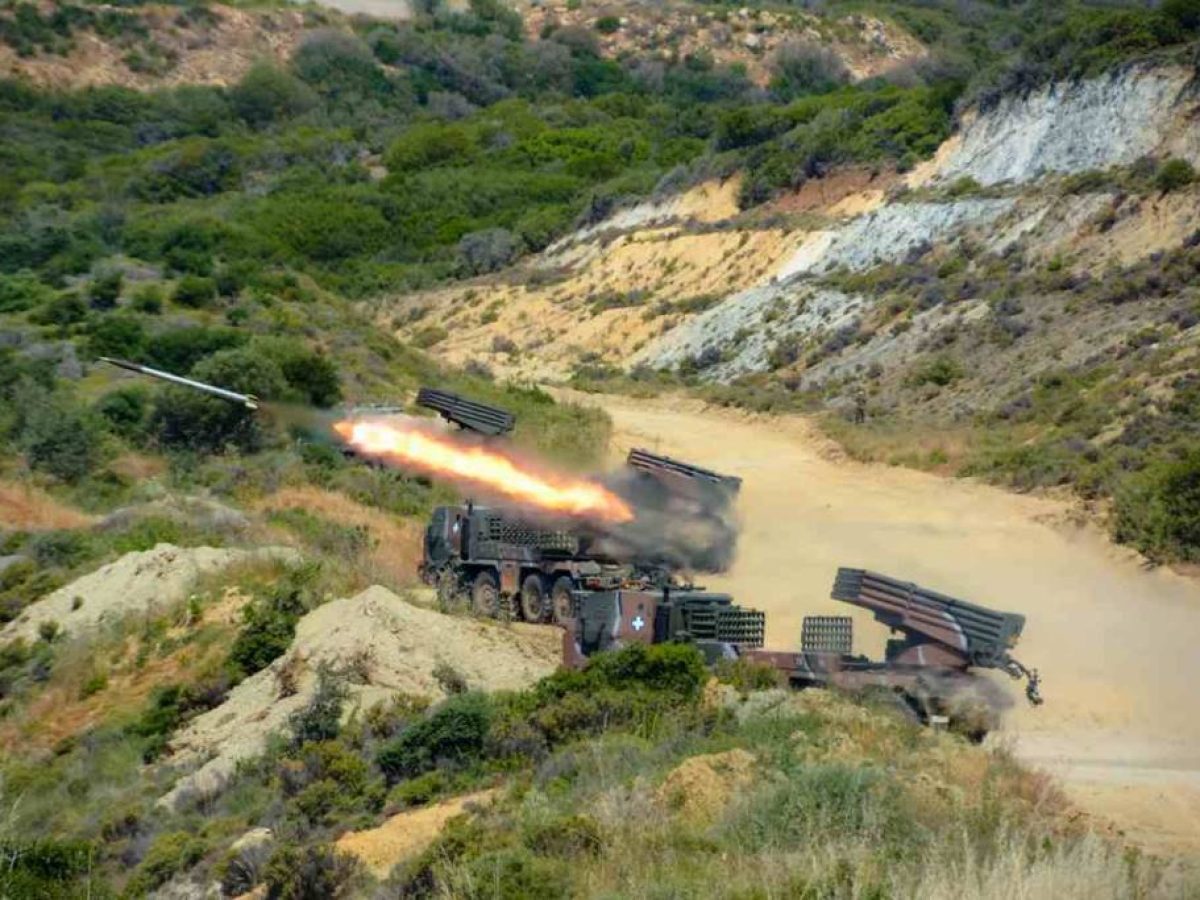 Ισραήλ: Πάνω από 80 μαχητικά έπληξαν την Τεχεράνη
