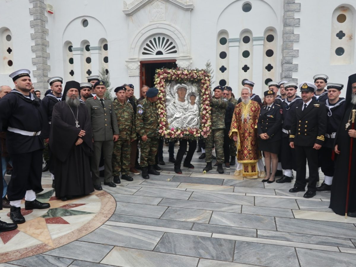 Με λαμπρότητα ο εορτασμός στην Παναγία Θεοσκέπαστη Άνδρου (ΦΩΤΟ)