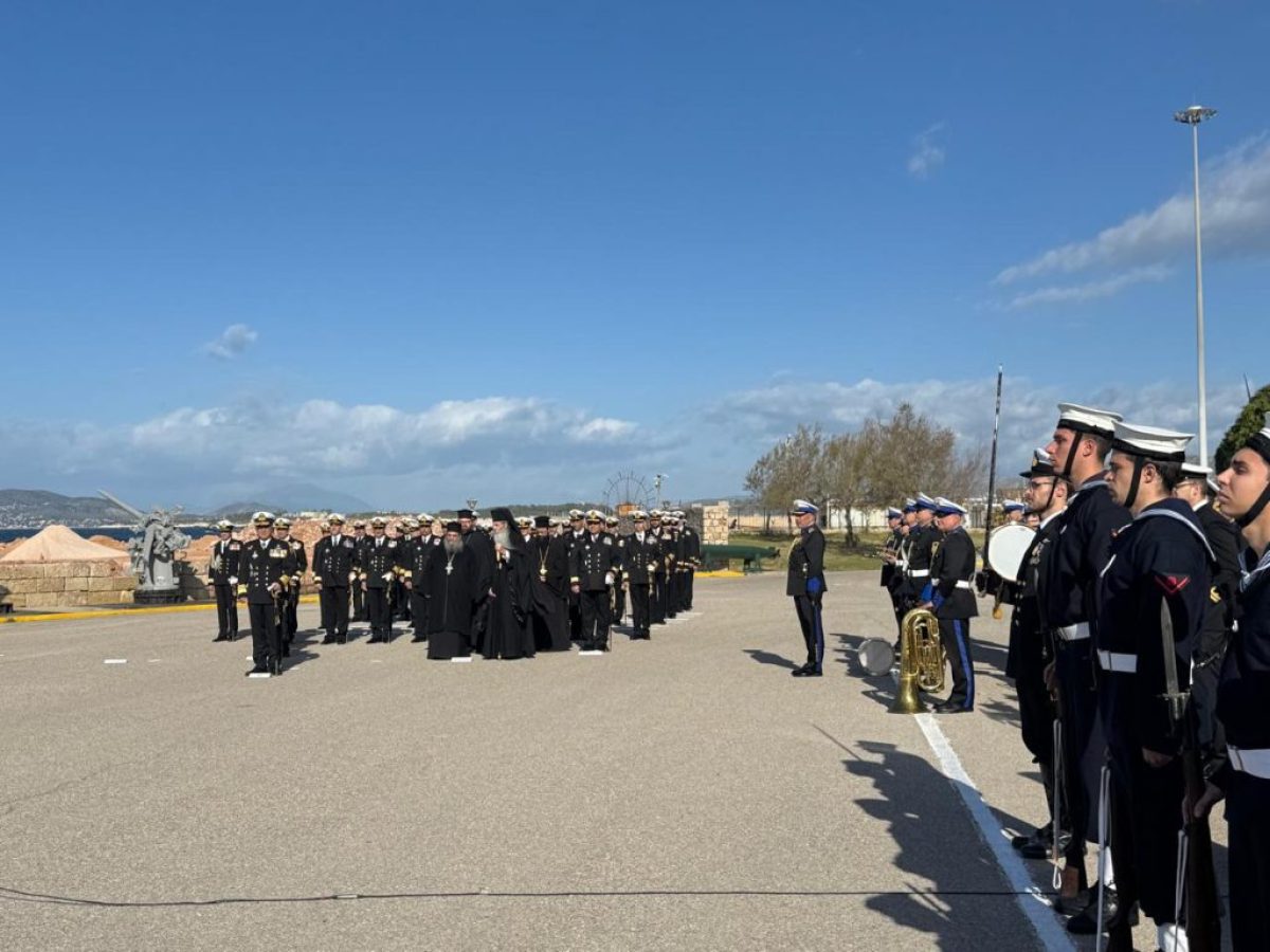 Ο Σεβ. Μητρ. Πειραιώς κ. Σεραφείμ στην τελετή παραλαβής – παράδοσης καθηκόντων του Διοικητή της Ναυτικής Διοίκησης Αιγαίου