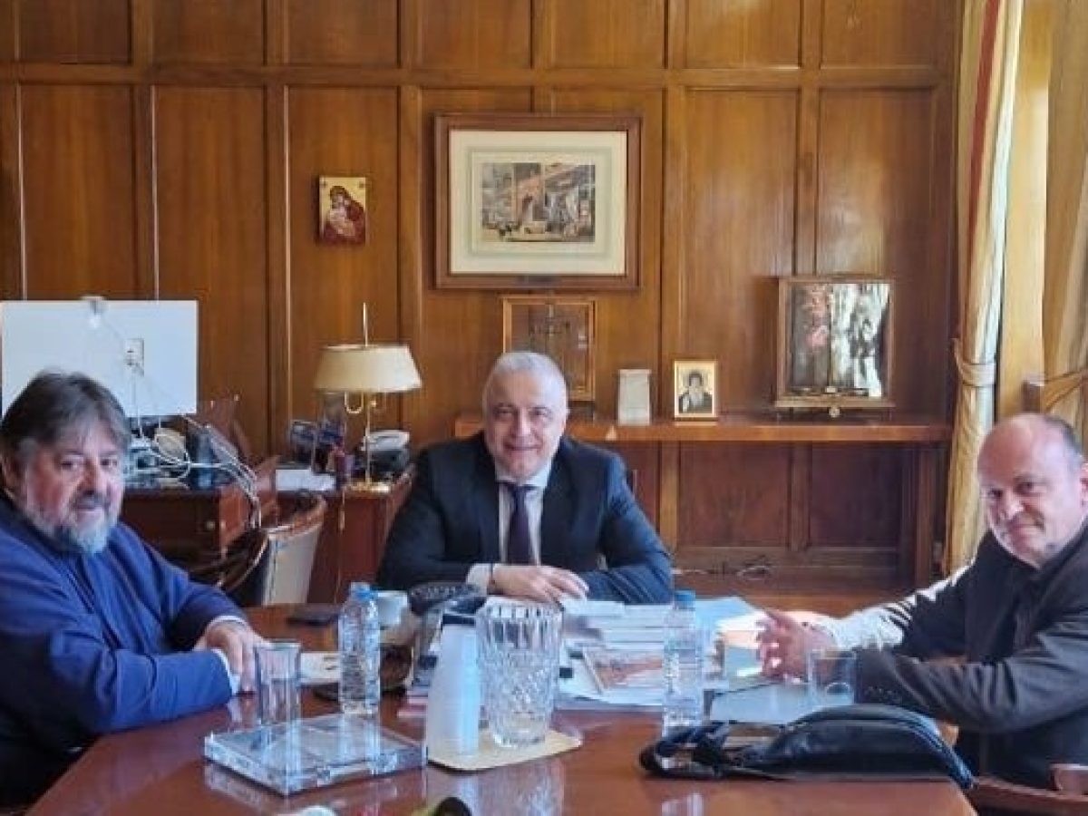 Συνάντηση εργασίας πραγματοποιήθηκε μεταξύ του Μητροπολίτη Ζάμπιας και του Υφυπουργού Ανάπτυξης