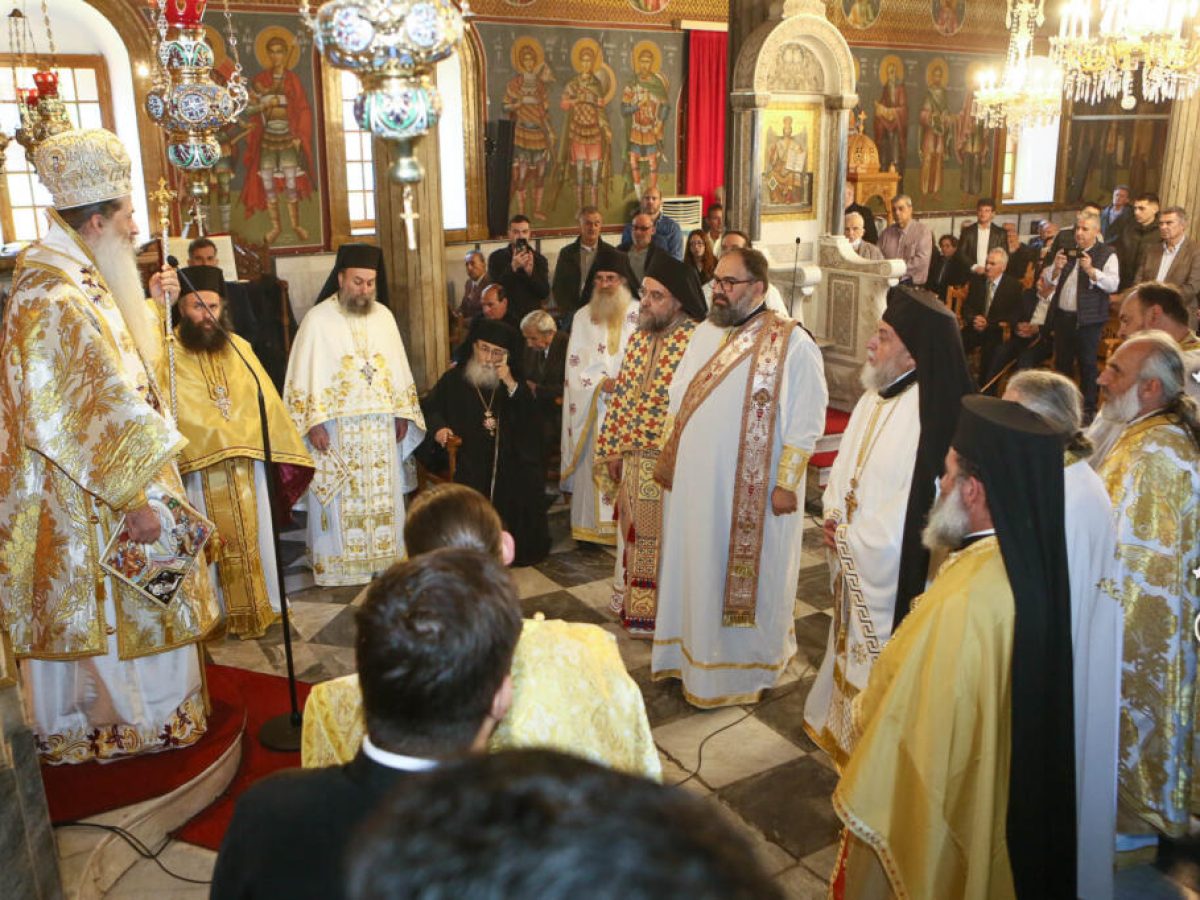 &Phi;&theta;&iota;ώ&tau;&iota;&delta;&omicron;&sigmaf; &Sigma;&upsilon;&mu;&epsilon;ώ&nu;: &laquo;&Eta; &iota;&epsilon;&rho;&omega;&sigma;ύ&nu;&eta; &epsilon;ί&nu;&alpha;&iota; &mu;&alpha;&rho;&tau;&upsilon;&rho;ί&alpha; &tau;&eta;&sigmaf; &Alpha;&nu;&alpha;&sigma;&tau;ά&sigma;&epsilon;&omega;&sigmaf;&raquo;