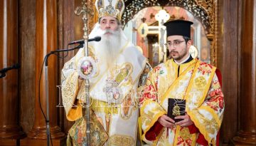 Κυριακή των Μυροφόρων με χειροτονία Διακόνου στην Ιερά Μητρόπολη Πειραιώς.