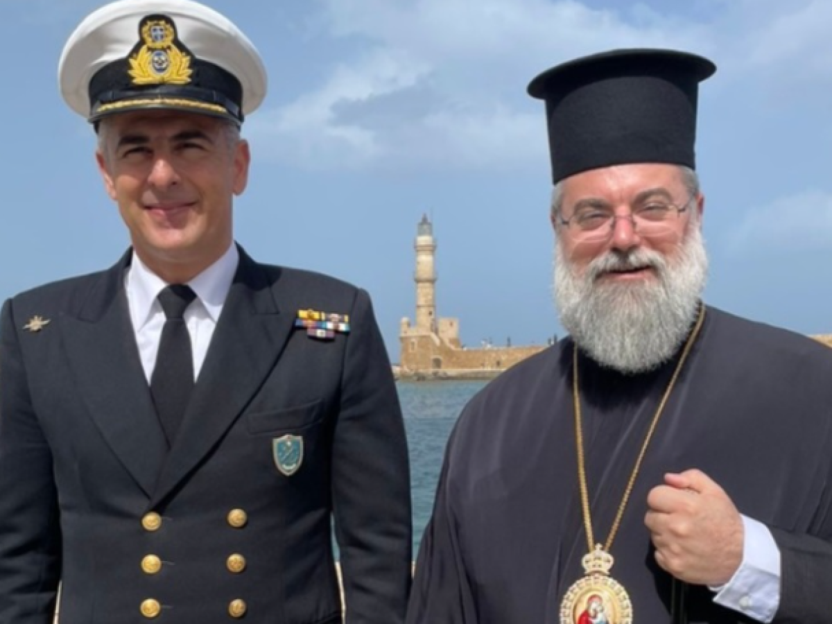Συνάντηση του νέου Μητροπολίτη Τίτου με τον Λιμενάρχη Χανίων