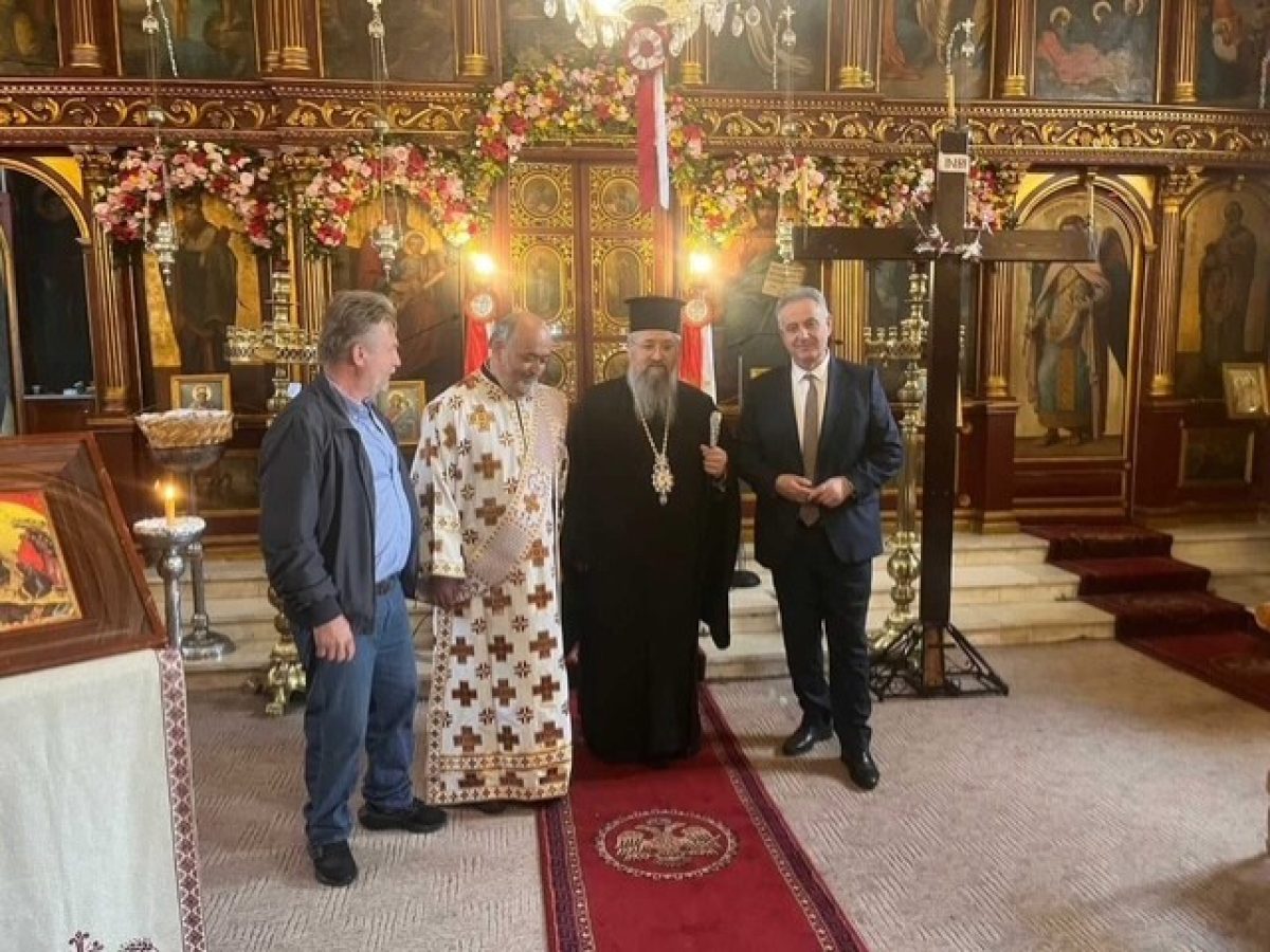 Άγιος Πέτρος: Αρχιερατική Θεία Λειτουργία στον Άγιο Αθανάσιο – Χειροτονία διακόνου και προαγωγή σε Πρωτοπρεσβύτερο