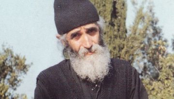 Άγιος Παΐσιος και Άγιοι Γέροντες: Πώς θεραπεύονται οι καβγάδες στην οικογένεια – Τι έλεγαν για θυμό, εγωισμό και ειρήνη στο σπίτι