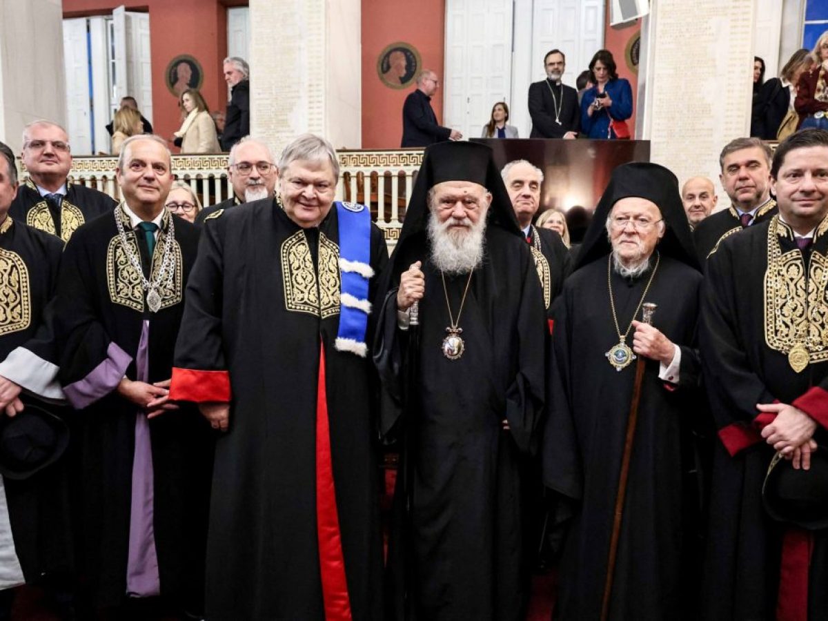 Ο Ευάγγελος Βενιζέλος επίτιμος διδάκτορας του ΕΚΠΑ παρουσία Αρχιεπισκόπου και Οικ. Πατριάρχη (ΦΩΤΟ)