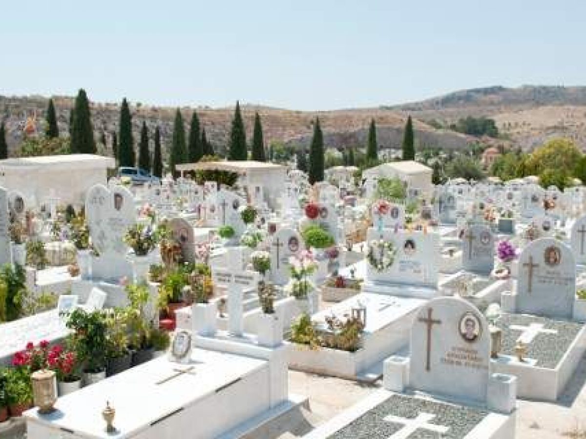 Λειτουργία Κοιμητηριακού Ναού Αγίου Λαζάρου Ιεράς Πόλεως Μεσολογγίου