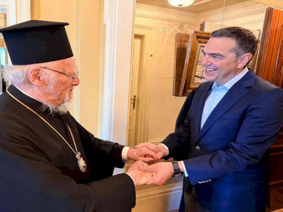 Συνάντηση κορυφής ή επικοινωνιακή χορογραφία;