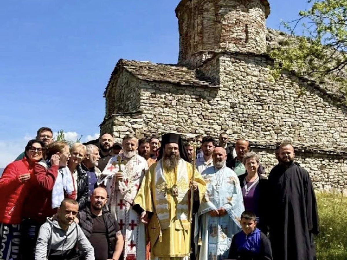 Εόρτασε η ιστορική Μονή της Αγίας Τριάδος στην Πέπελη Δρόπολης – Η εορτή του Αγίου Πνεύματος στην Αλβανία