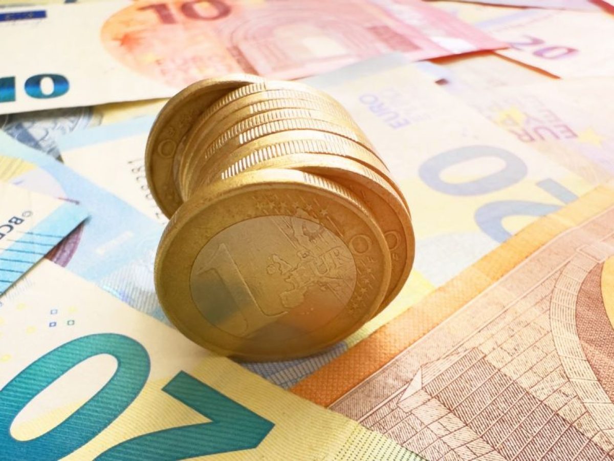Ἀπὸ τὴ φοινικικὴ θεότητα τοῦ Μαμωνᾶ στὴ σύγχρονη θεότητα τῶν ἀγορῶν – χριστιανική