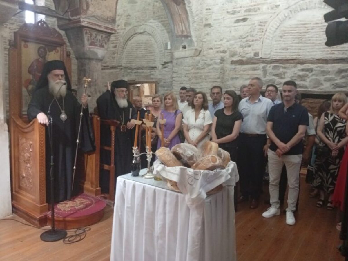 Οι Μητροπολίτες Άρτης και Πρεβέζης στον βυζαντινό Ιερό Ναό Παναγίας Βλαχερνών Άρτης – Ορθοδοξία News Agency