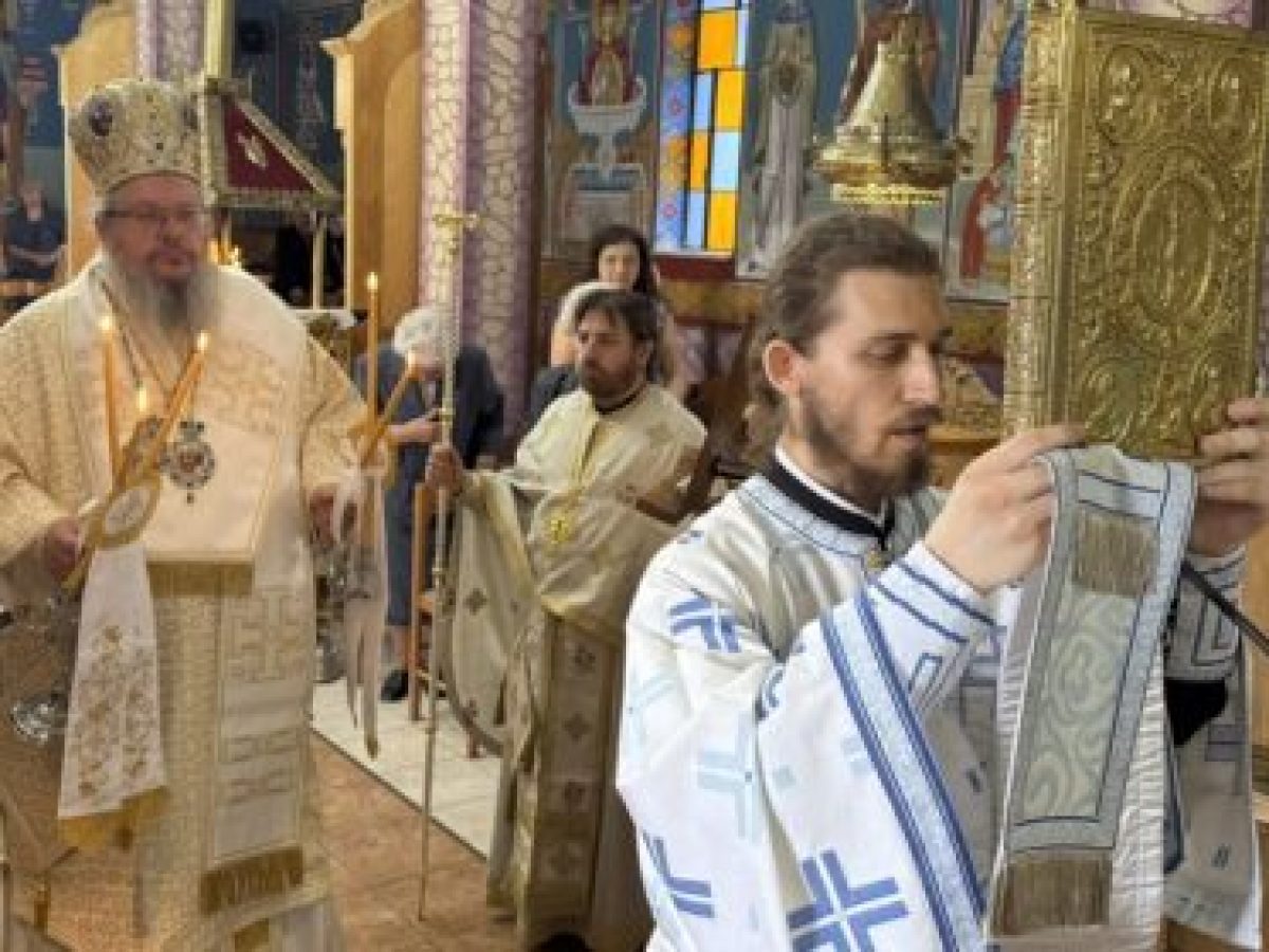 Στον Ιερό Ναό Αγίων Αποστόλων Καλλιπεύκης ο Μητροπολίτης Λαρίσης και Τυρνάβου κ. Ιερώνυμος.